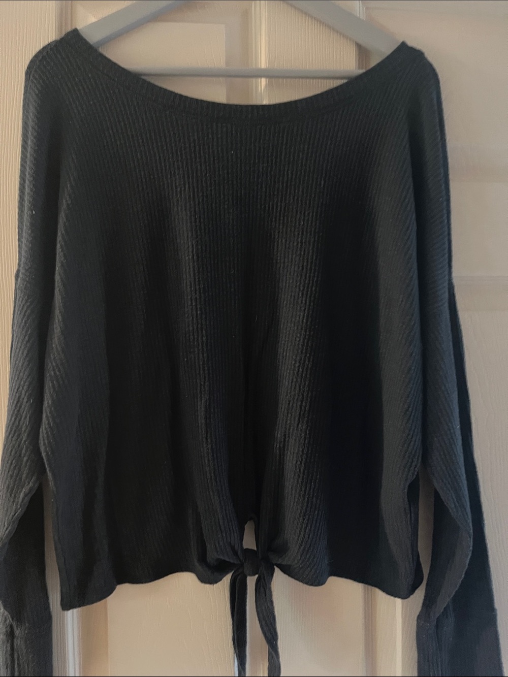 À.Abercrombie & Fitch Black Off-the-Shoulder Tie-Front Sweater